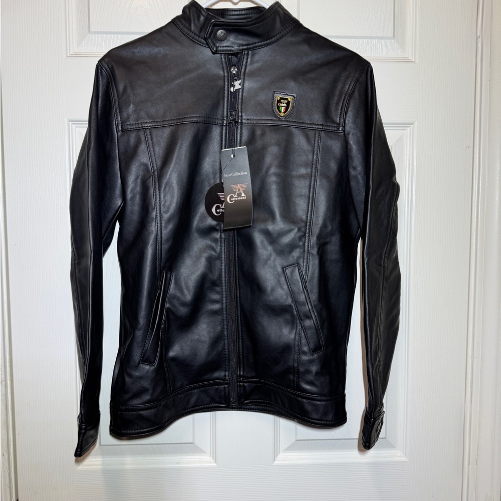 Vintage Men’s Black Faux Leather Jacket. Size Small NWT